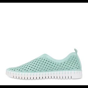 Ilse Jacobsen Teal Tulip Sneaker Size 8